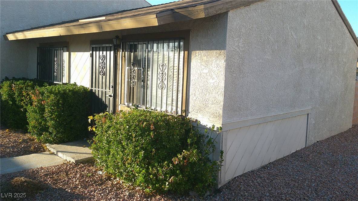 Las Vegas, NV 89110,316 Linn LN
