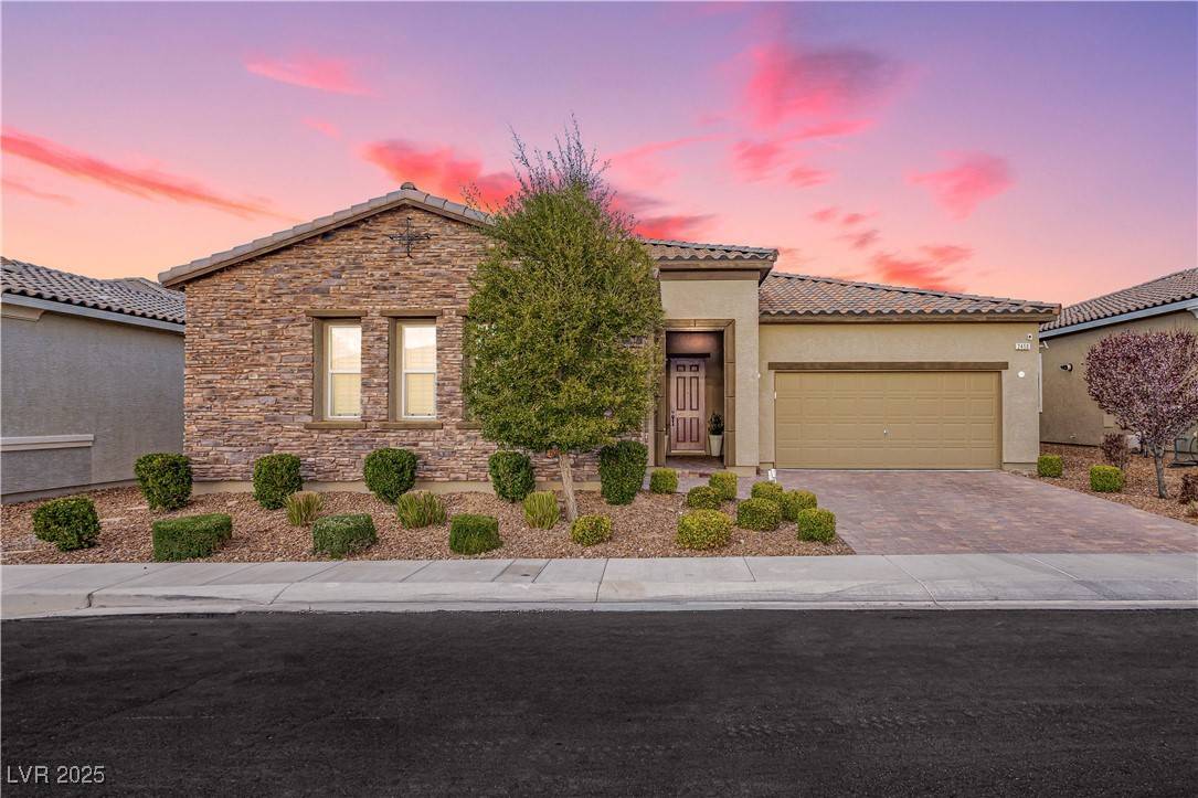 2450 Amatrice ST, Henderson, NV 89044