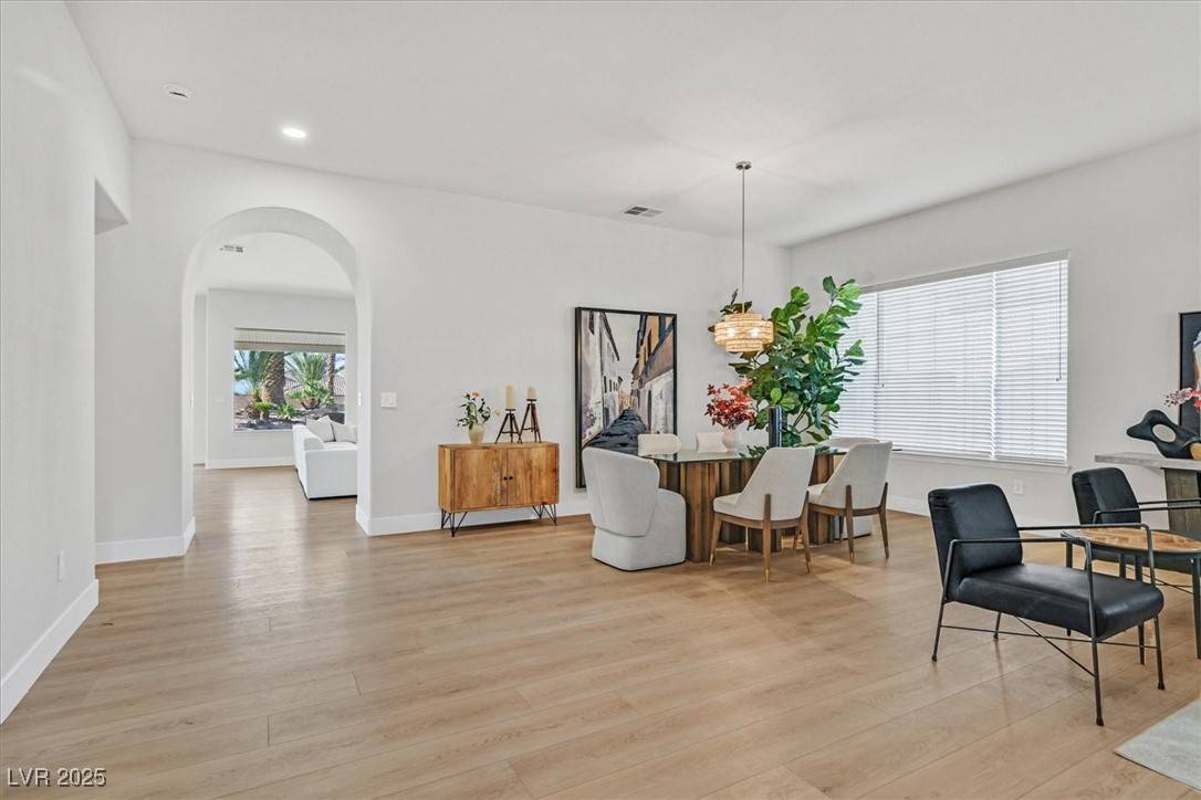 Las Vegas, NV 89183,328 Hedgehope DR