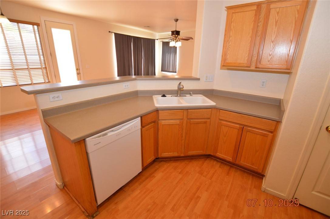 Henderson, NV 89012,231 Ability Point CT