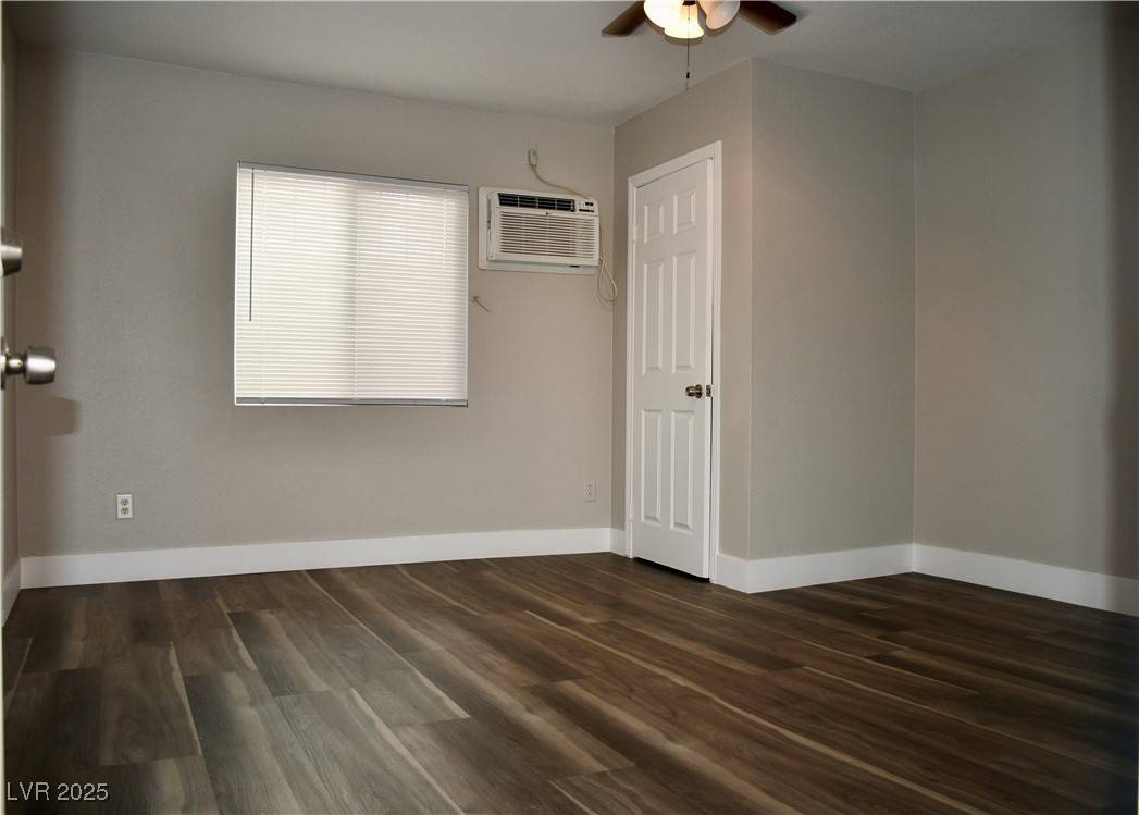 Las Vegas, NV 89101,640 N 9th ST #4