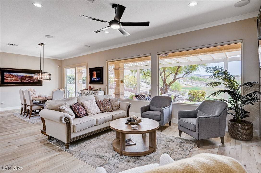 Henderson, NV 89052,2831 Somerset Springs DR