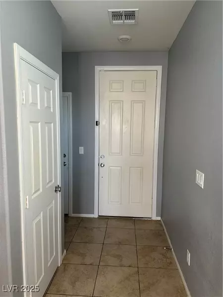 9611 Eamont River ST, Las Vegas, NV 89178