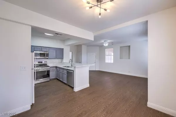 Las Vegas, NV 89128,7721 Constanso AVE #104