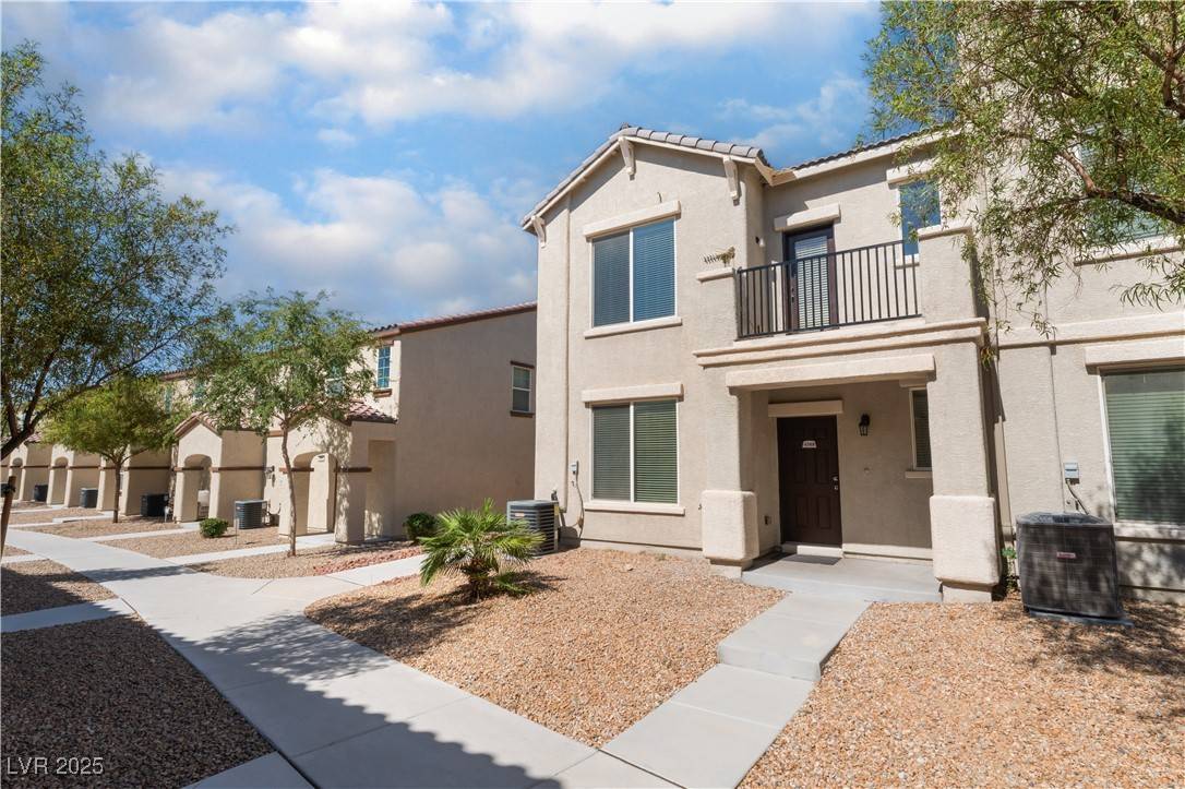 Las Vegas, NV 89115,4588 Dover Straight ST