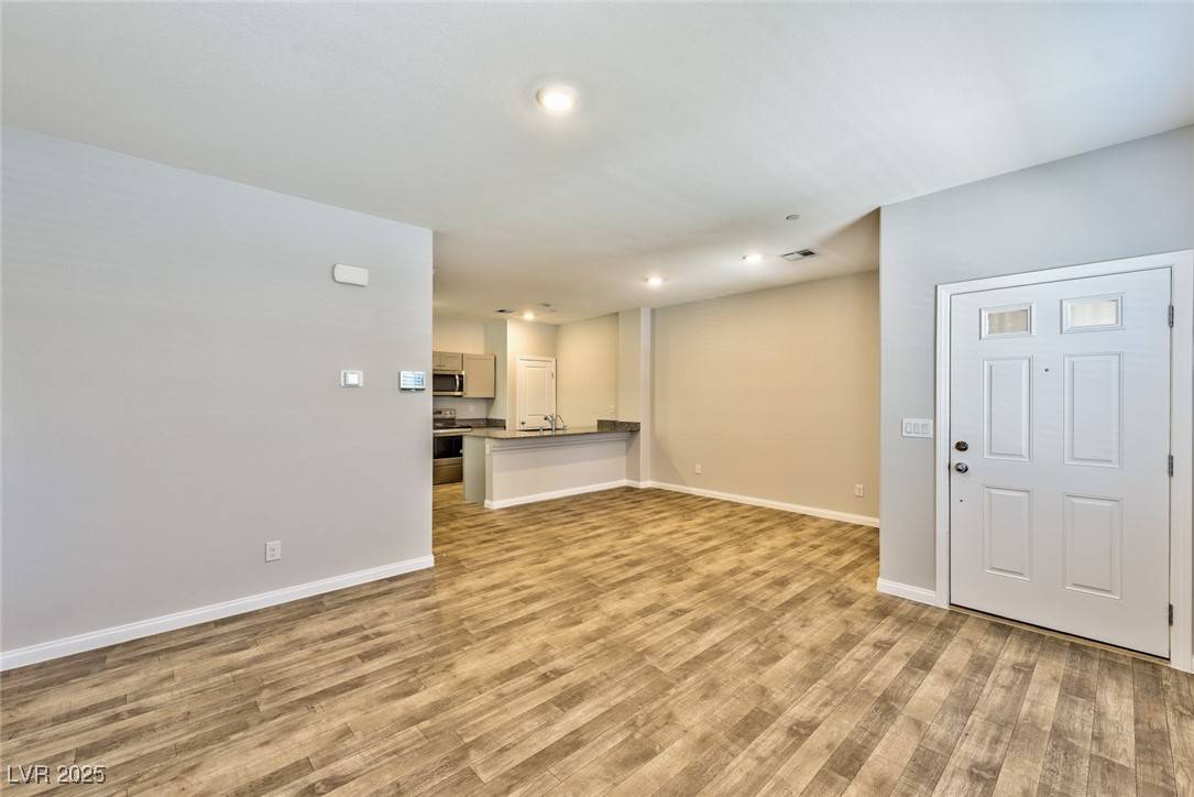 North Las Vegas, NV 89084,4118 Venus Falls AVE