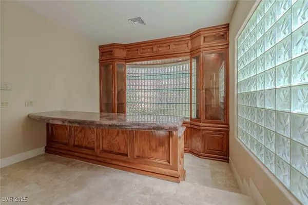 Las Vegas, NV 89113,7969 Bermuda Dunes AVE