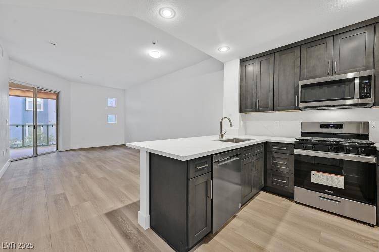 Las Vegas, NV 89123,59 E Agate AVE #406
