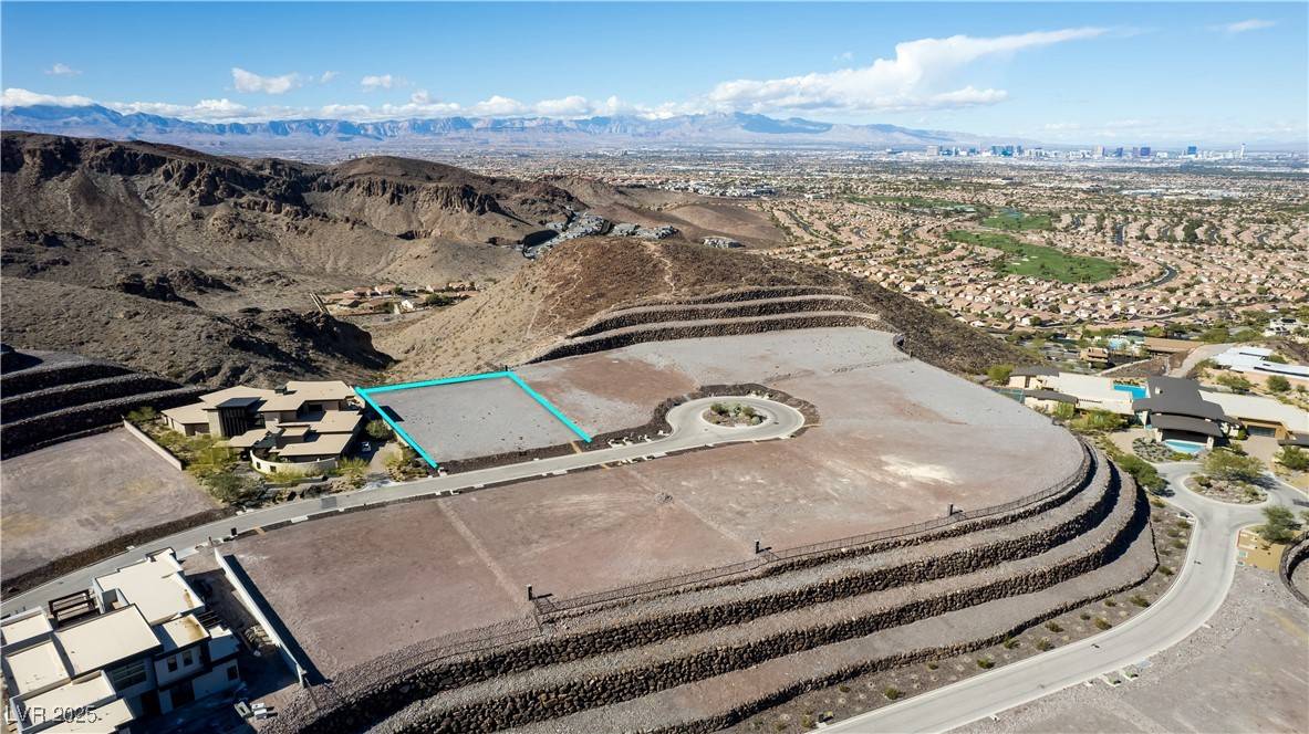 Henderson, NV 89012,21 Sanctuary Peak CT