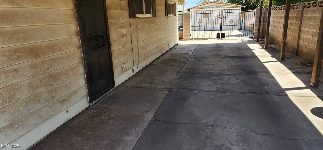Henderson, NV 89011,1324 Chestnut ST