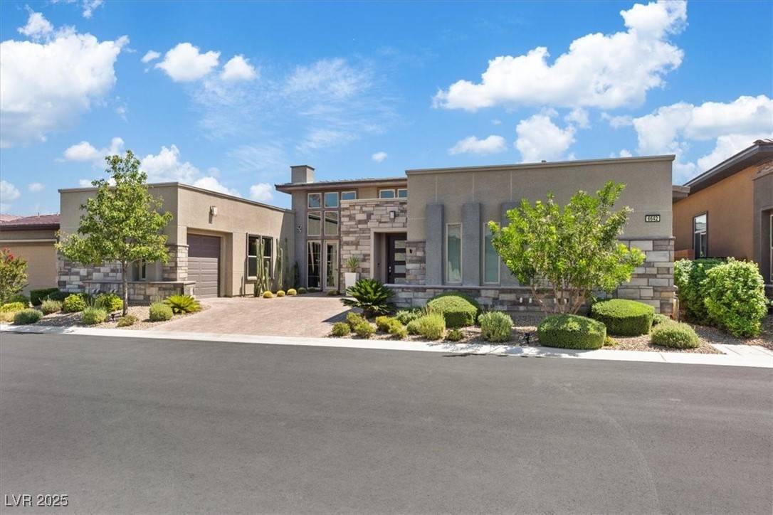 Las Vegas, NV 89148,6642 Titanium Crest ST