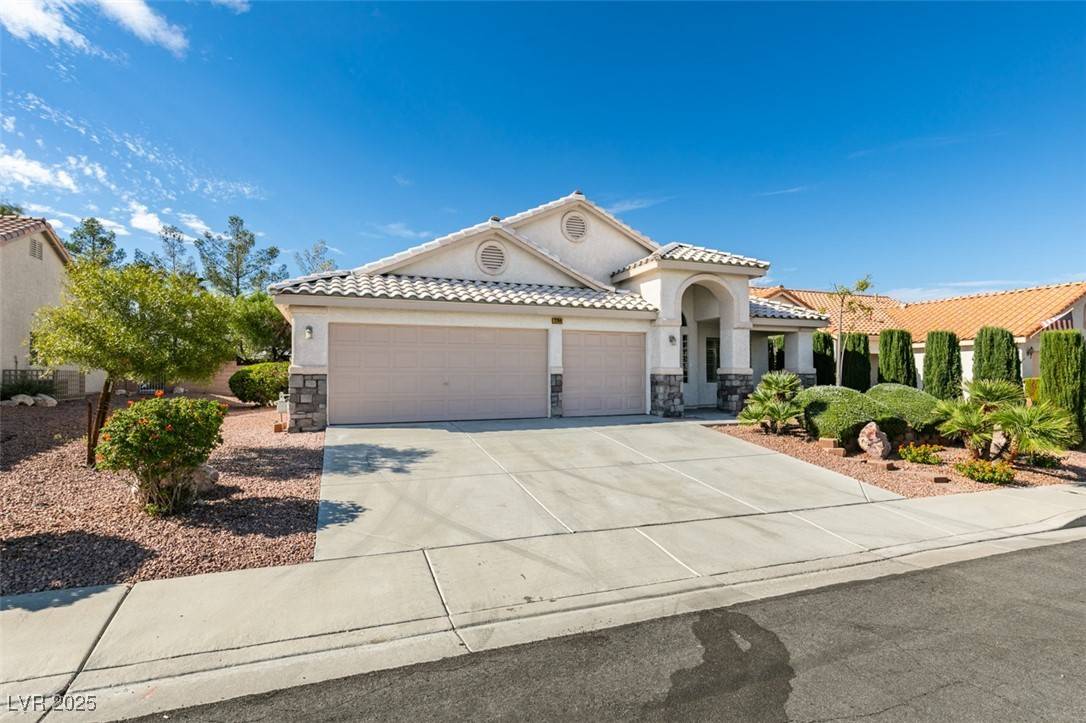 Henderson, NV 89052,2744 Summerchase LN
