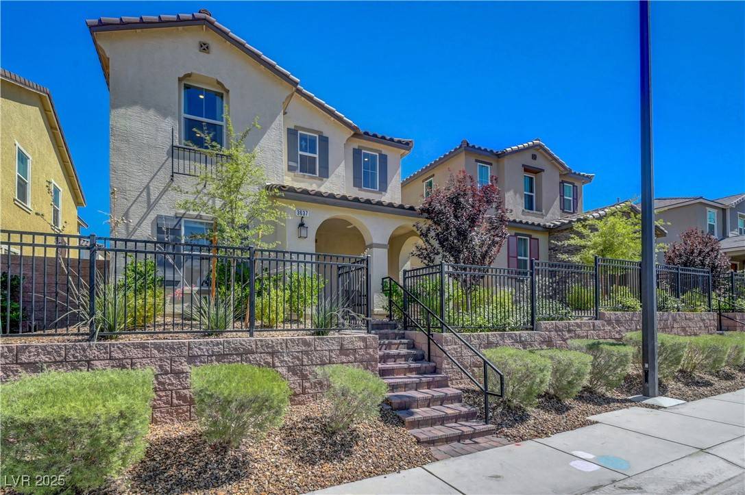 Henderson, NV 89044,3637 MODICO LN