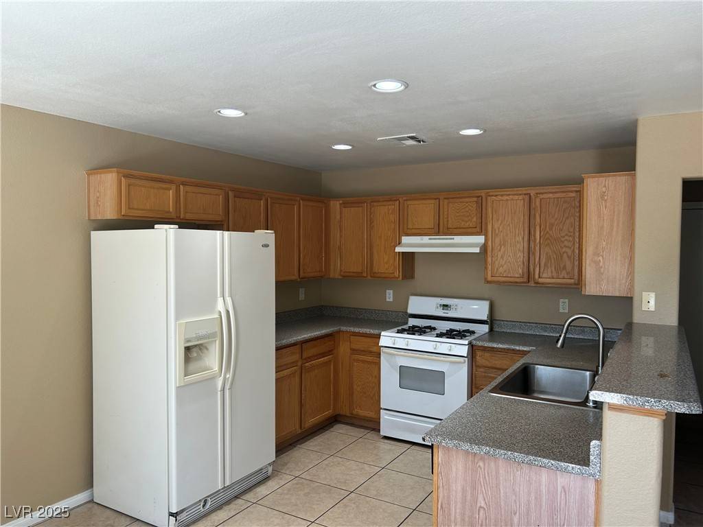 Las Vegas, NV 89183,10245 Missouri Meadows ST