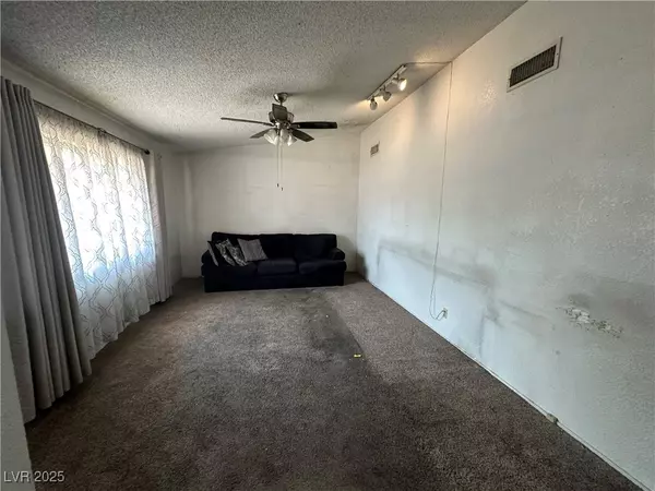 2184 Sunnyslope AVE, Las Vegas, NV 89119