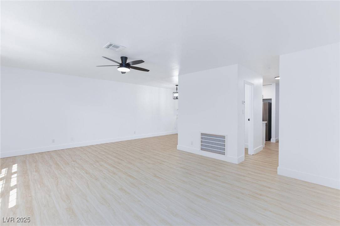 Las Vegas, NV 89121,171 Greenbriar Townhouse WAY