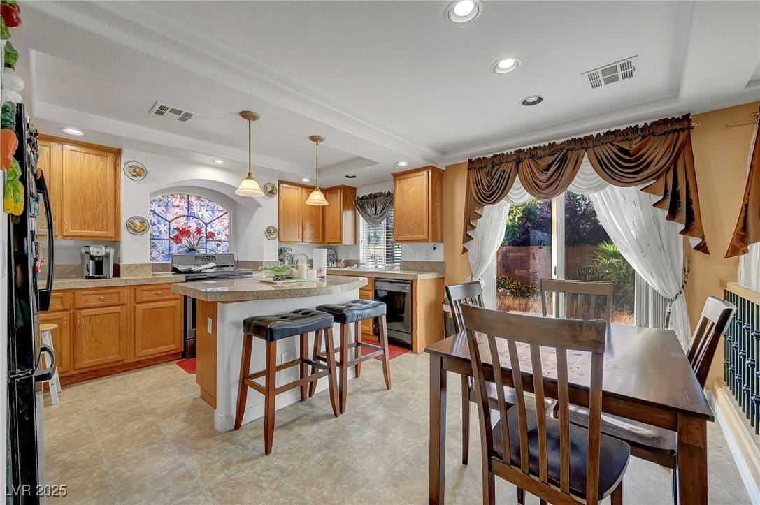 Las Vegas, NV 89141,5080 Plymouth Bay CT
