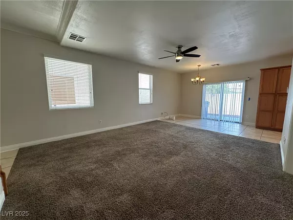 Las Vegas, NV 89122,5676 Rainbow Creek CT
