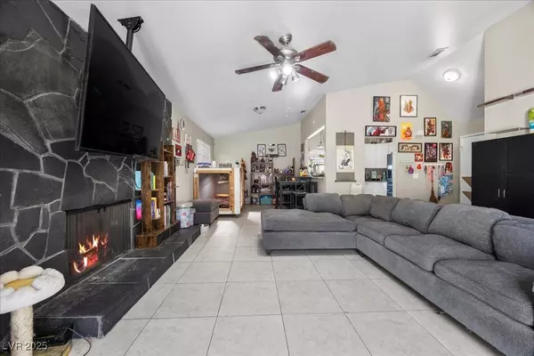 Las Vegas, NV 89121,2564 Love ST