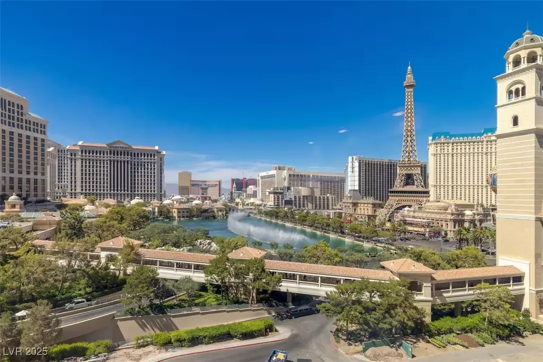 Las Vegas, NV 89109,3700 S Las Vegas BLVD #1000