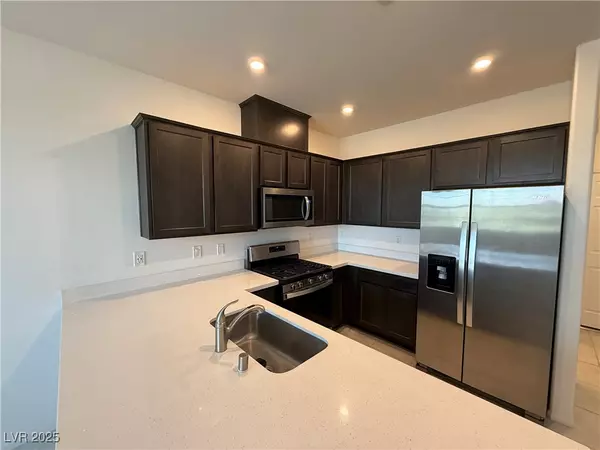 Henderson, NV 89015,508 Ylang PL