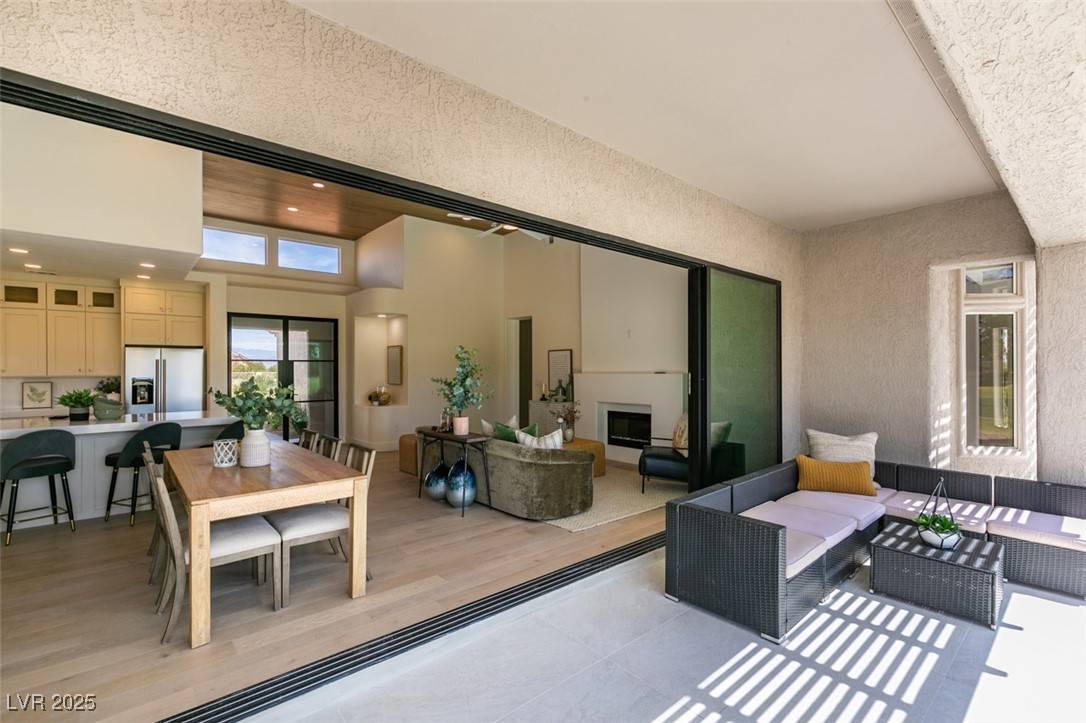 Las Vegas, NV 89134,9425 Villa Ridge DR