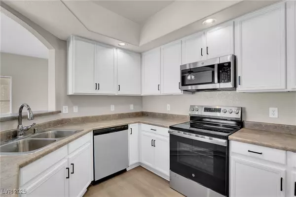 Las Vegas, NV 89113,6160 Rumrill ST #207
