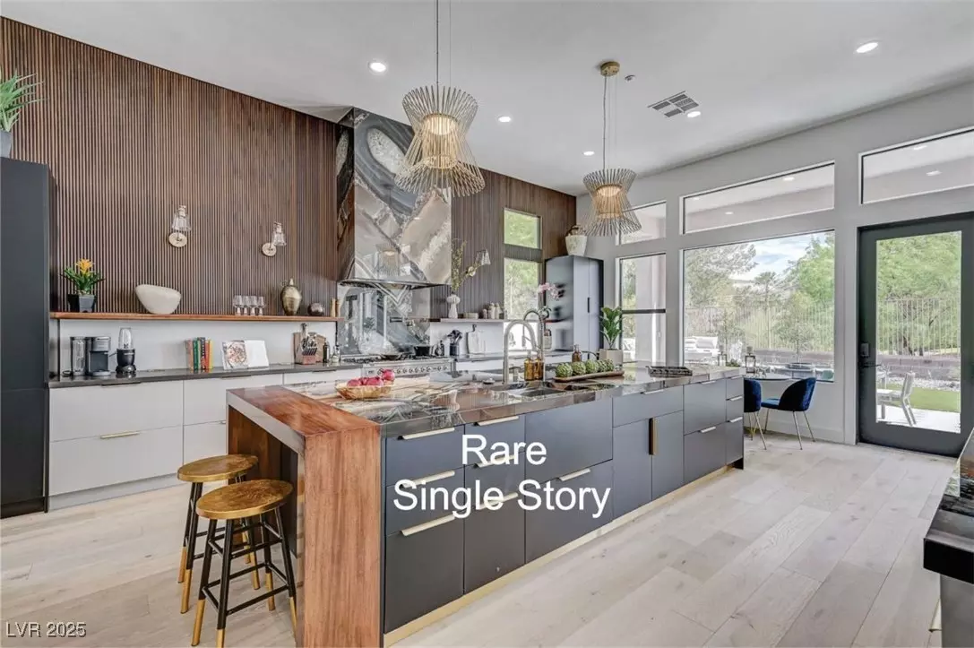 Henderson, NV 89011,55 Avenida Sorrento