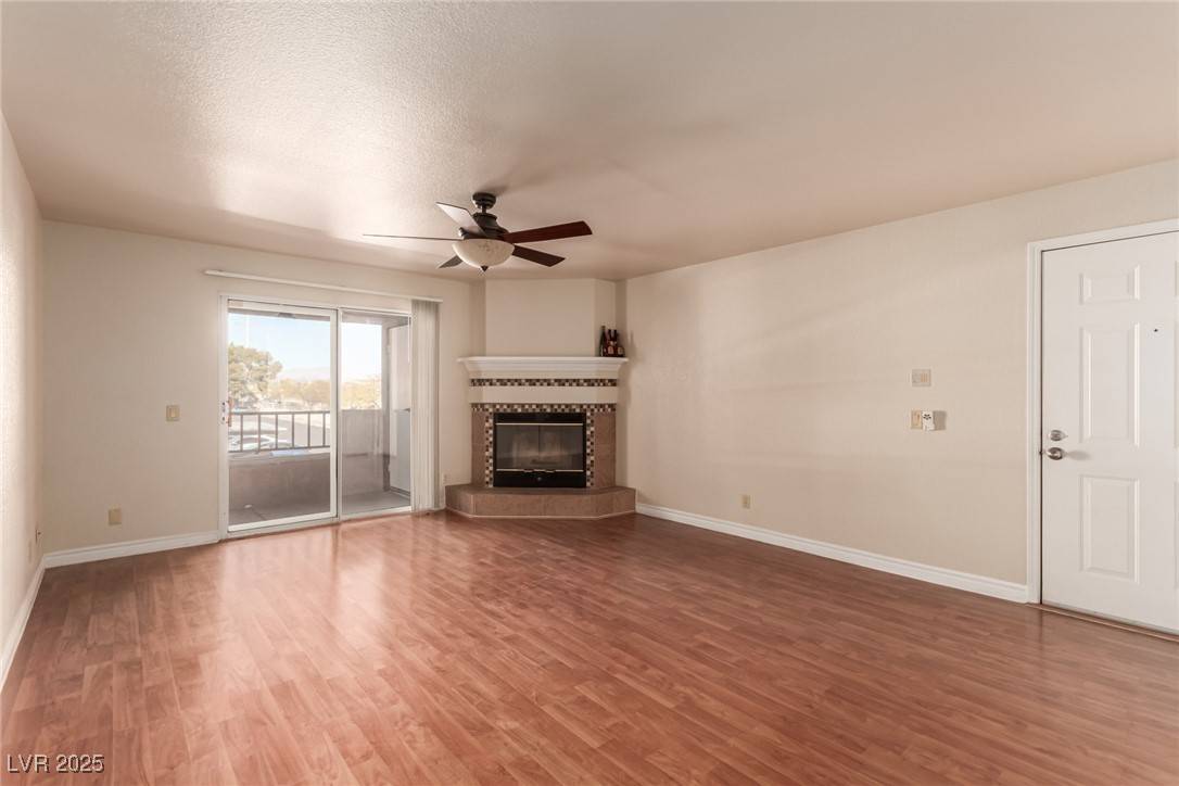 Las Vegas, NV 89117,2606 S Durango DR #232