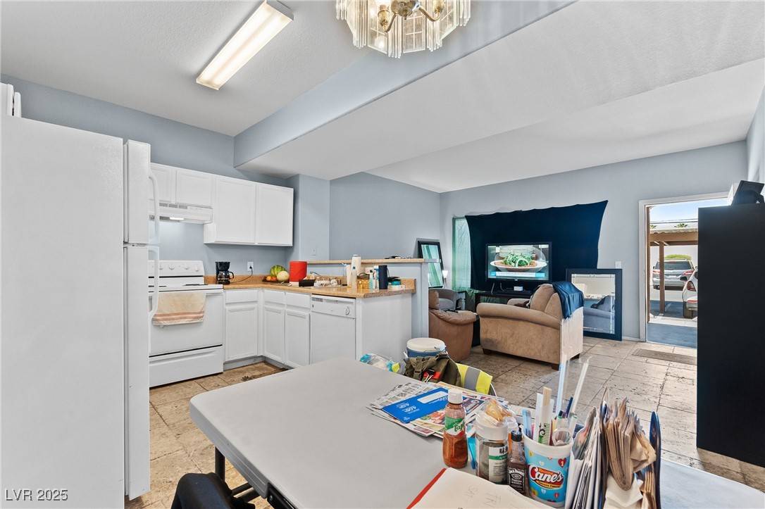 Las Vegas, NV 89108,2060 Rancho Lake DR #103