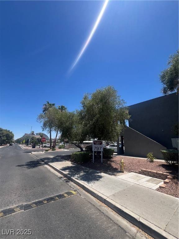 Las Vegas, NV 89119,797 E Harmon AVE #7