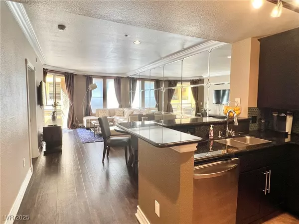 230 E Flamingo RD #215, Las Vegas, NV 89169