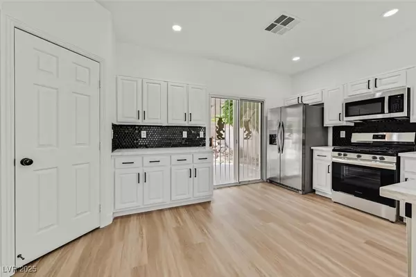 Las Vegas, NV 89178,8899 Tom Noon AVE