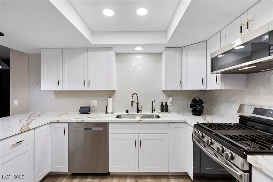 3524 Haverhill ST, Las Vegas, NV 89121