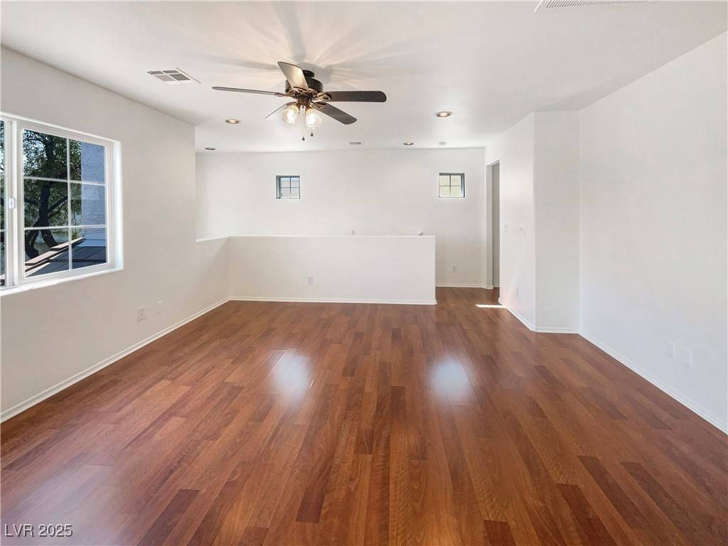 Las Vegas, NV 89149,8872 Niche AVE