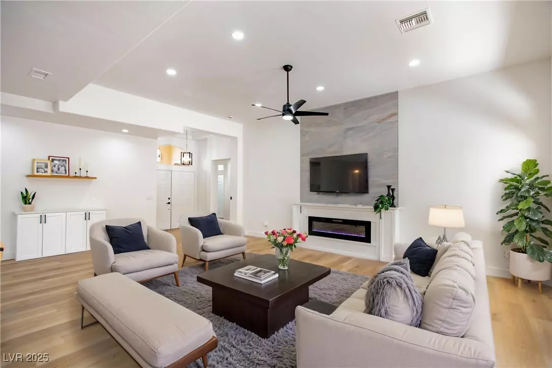Las Vegas, NV 89134,10405 Junction Hill DR