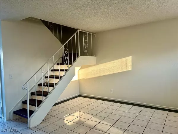 Las Vegas, NV 89102,3146 BLACKFORD CT