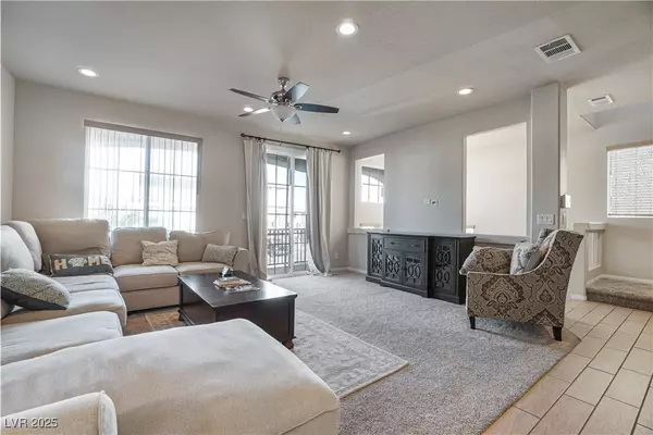 Las Vegas, NV 89139,8187 Sorrel ST