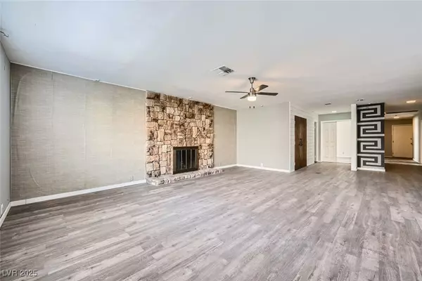 Las Vegas, NV 89121,3954 Edgemoor WAY