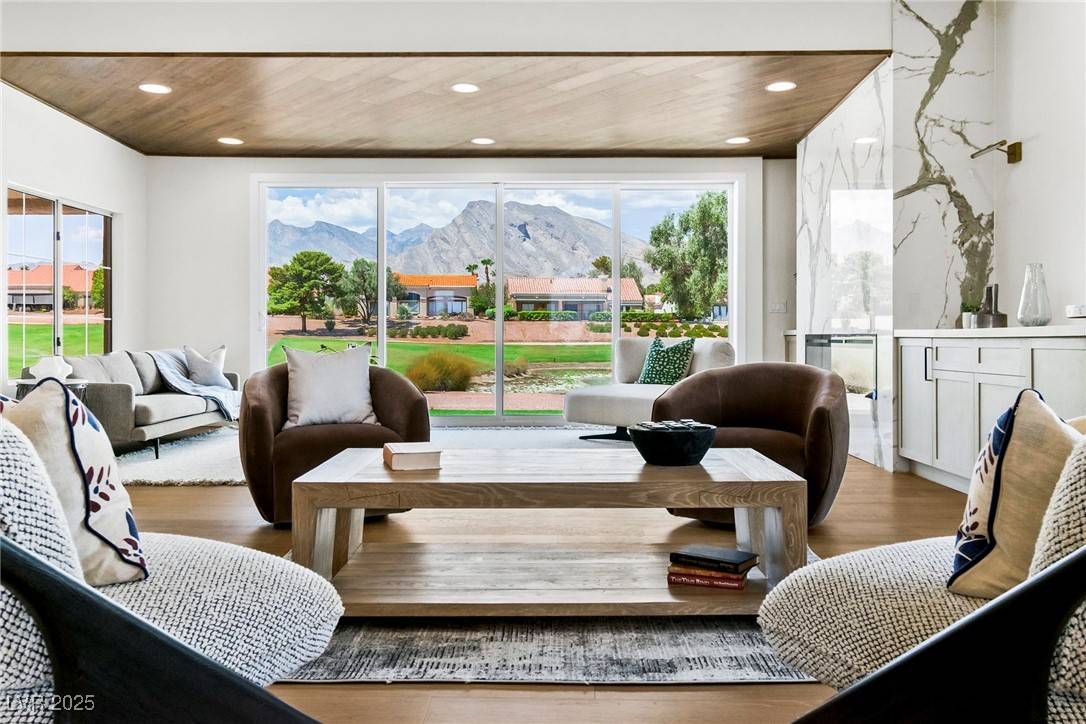 2937 Billy Casper DR, Las Vegas, NV 89134