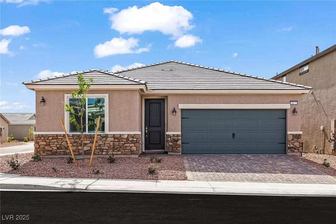 Las Vegas, NV 89113,5877 Steinbeck Valley ST
