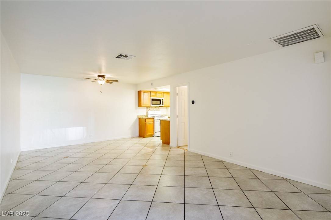 3017 Saint George ST #B, North Las Vegas, NV 89030