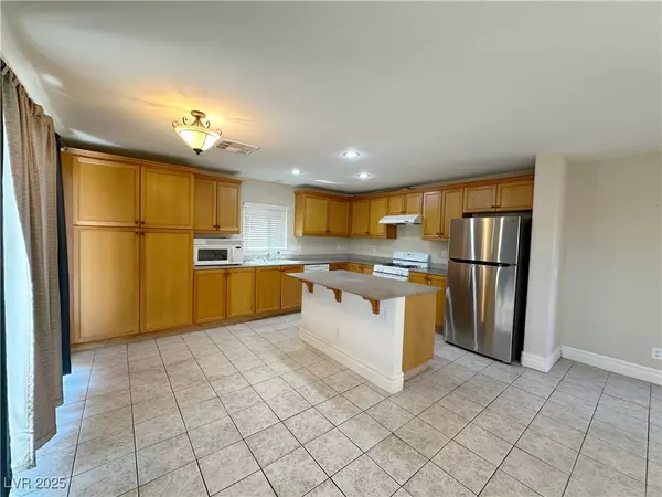Las Vegas, NV 89148,190 Dog Leg DR