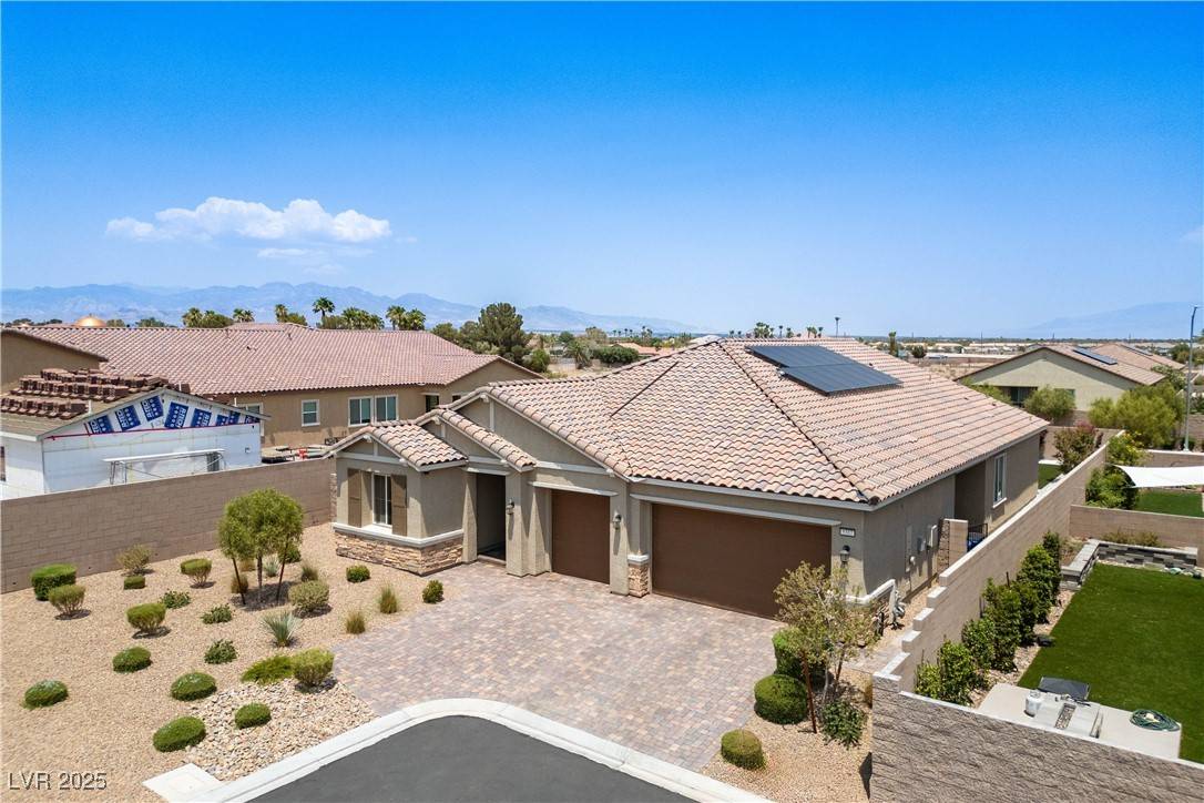 5332 Avory Peak CT, Las Vegas, NV 89118
