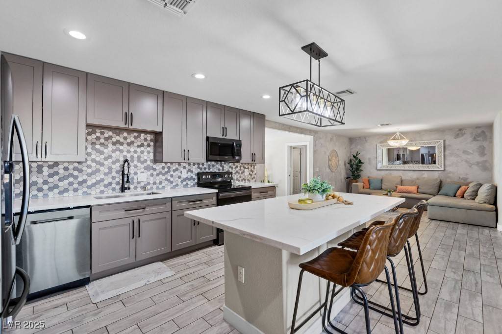 Las Vegas, NV 89119,5343 Tamarus ST