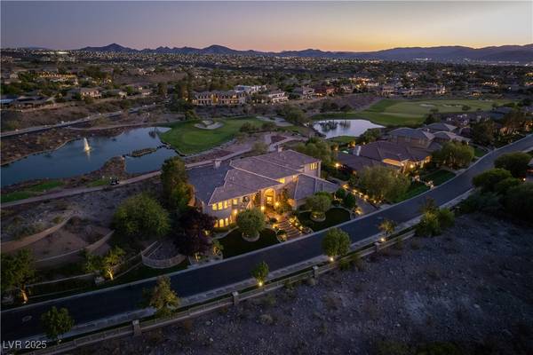 Henderson, NV 89052,17 Mountain Cove CT