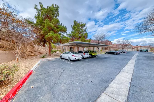 Henderson, NV 89074,75 N Valle Verde DR #822