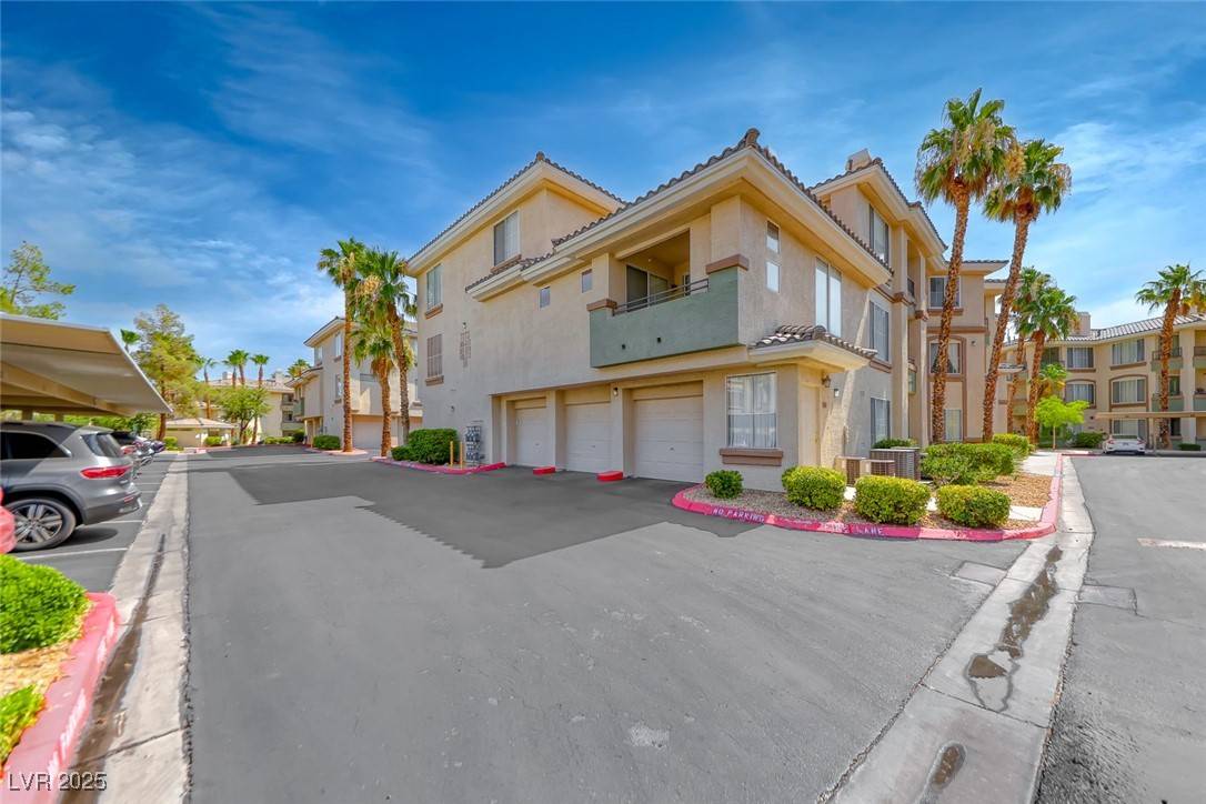 7173 S Durango DR #305, Las Vegas, NV 89113