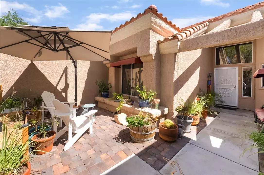 Las Vegas, NV 89134,9109 Gemstone DR