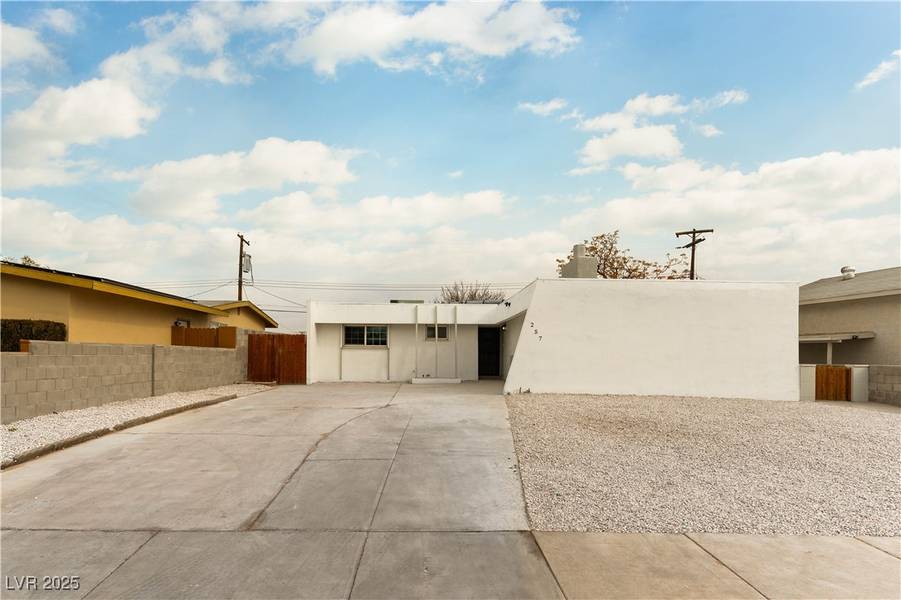 257 Colleen DR, Las Vegas, NV 89107